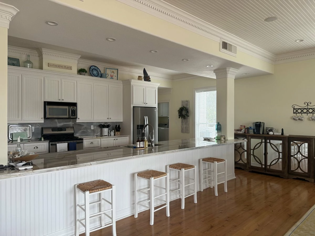 Commercial and office cleaning